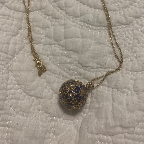 Meet your Posher, Tezra - Picture 3 of 7